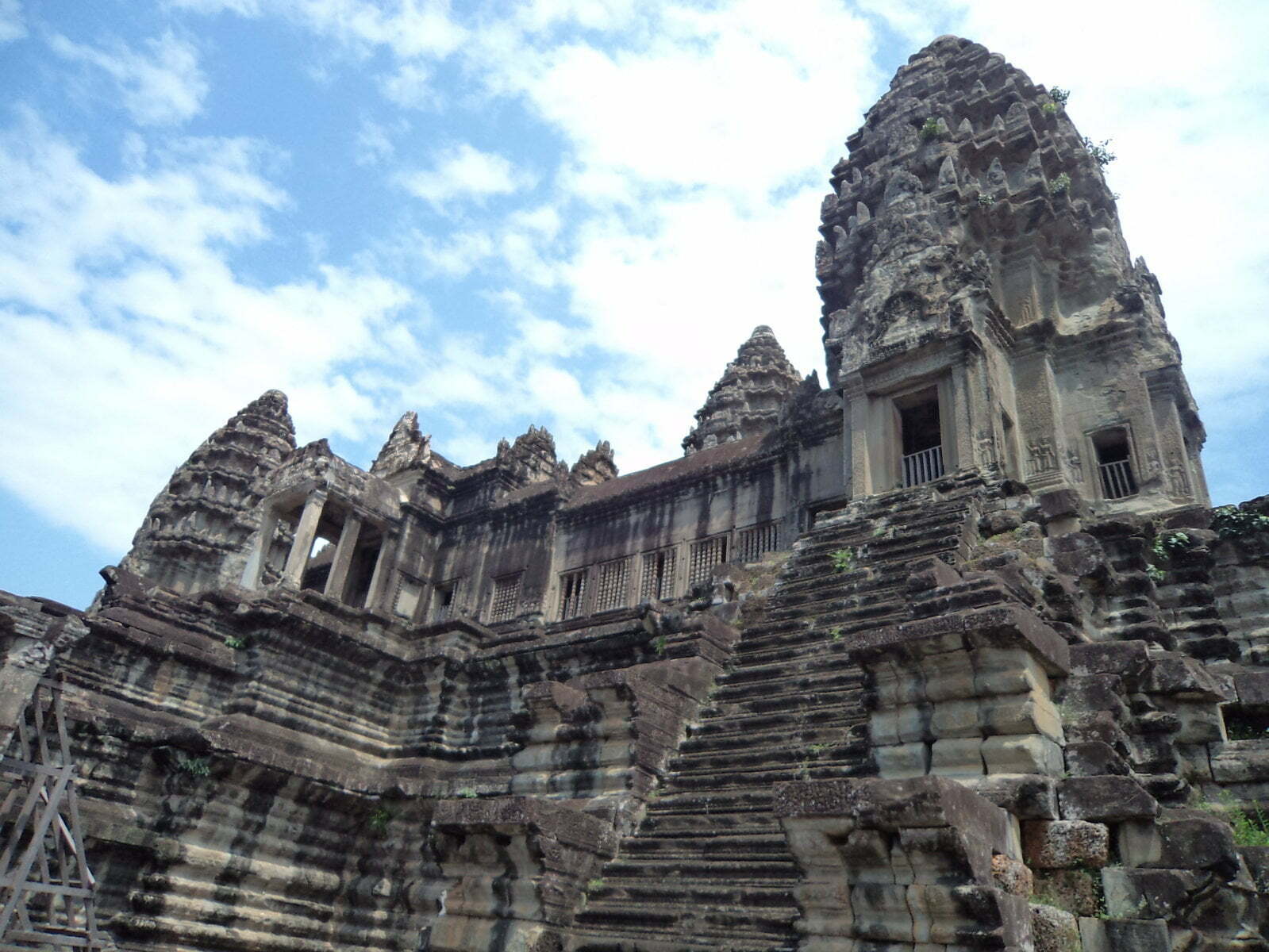 Escadaria para o paráiso no Angkor Wat - Siem Reap, Vietnã
