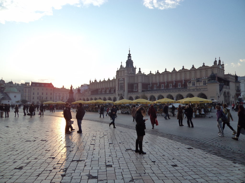 Praça central e o Mercado na Cracóvia, Polônia