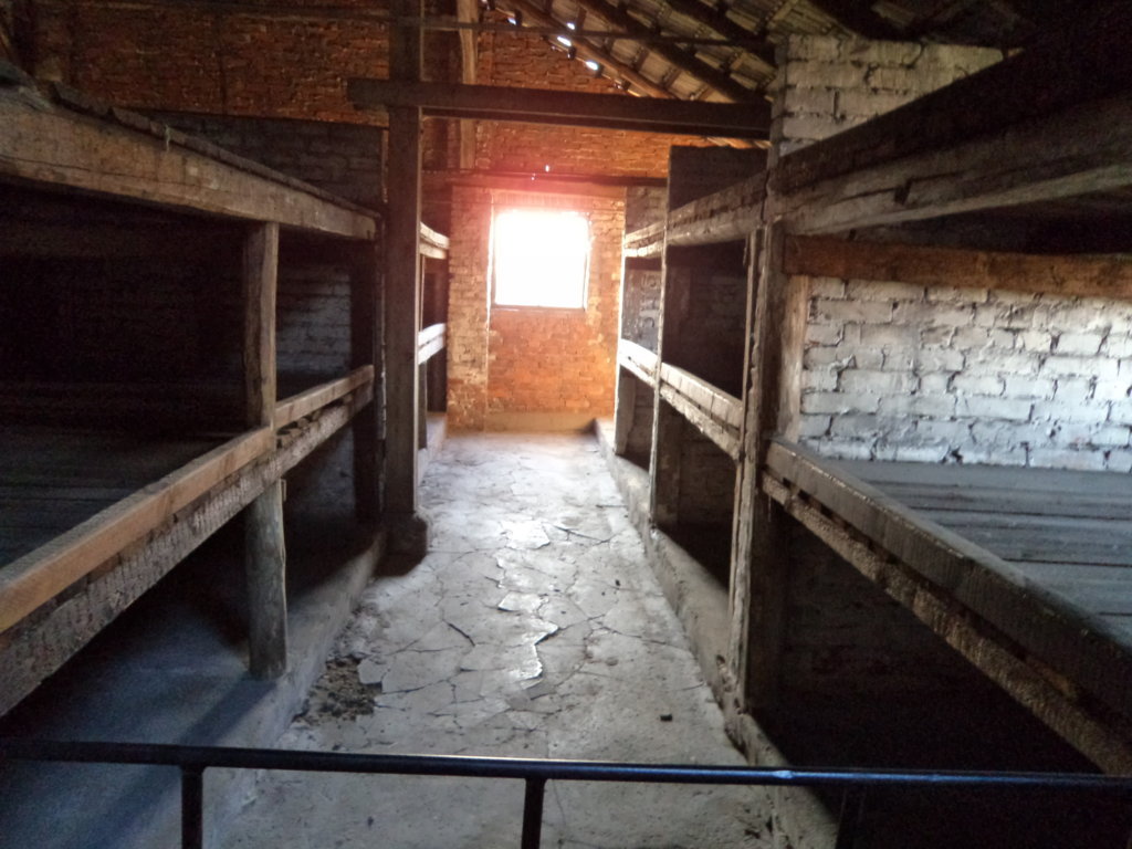 Dormitórios no Campo de Concentração Nazista em Auschiwitz, Polônia