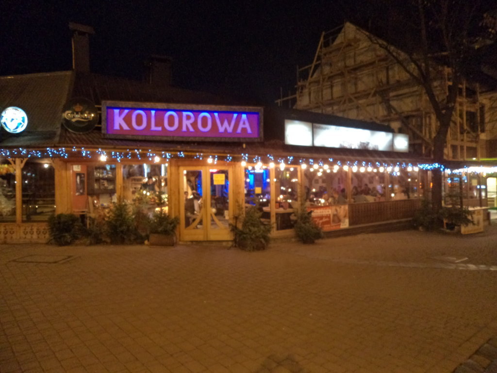 Bom restaurante para um Pierogi, acompanhado de música tradicional. Zakopane, Polônia Bom restaurante para um Pierogi, acompanhado de música tradicional. Zakopane, Polônia