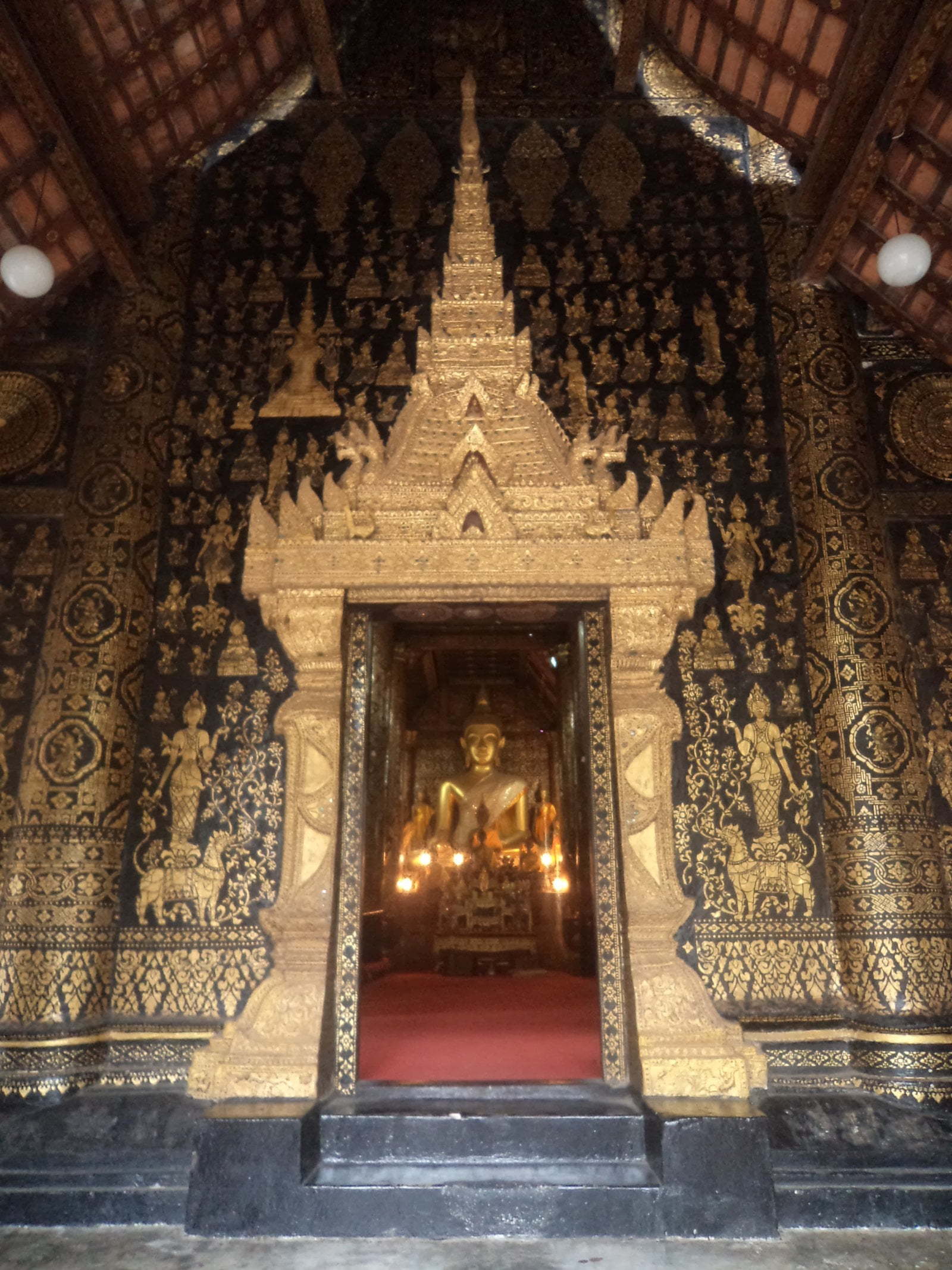 Lindíssimo Wat Xieng Thong em Luang Prabang, Laos