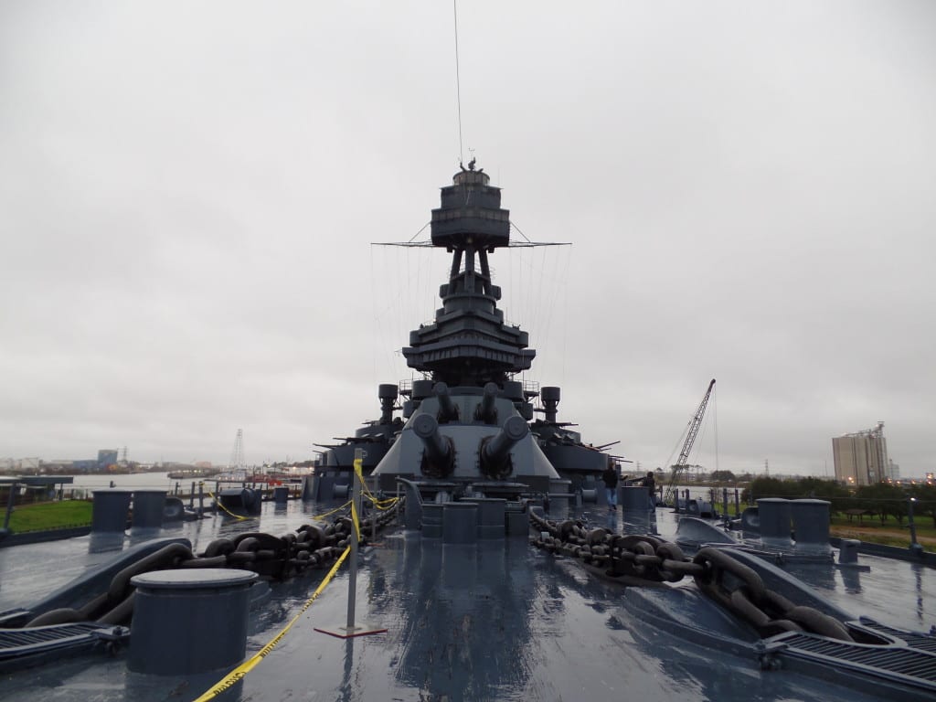 O velho barco em San Jacinto é um museu das grandes guerras - Houston, EUA