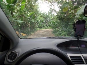 As vezes as estradas de terra podem ficar precárias, Costa Rica