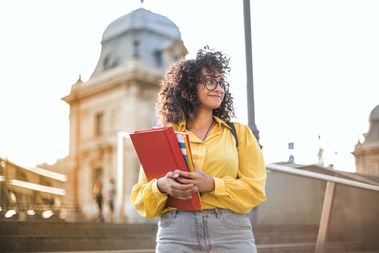 Ensino Superior no Exterior – Foto Andrea Piacquadio no Pexels Ensino Superior no Exterior - Foto Andrea Piacquadio no Pexels