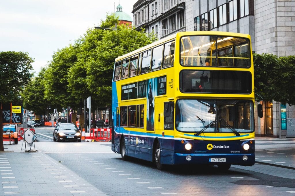 Ônibus na Irlanda