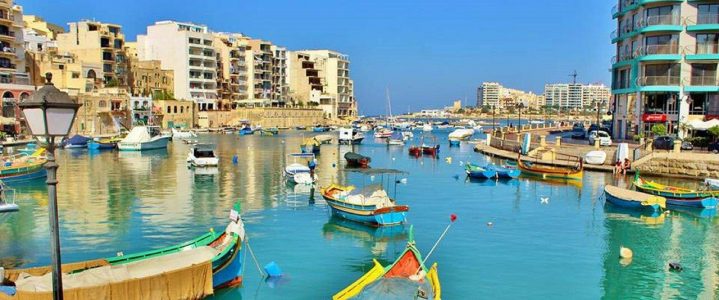 Cais de St Julians em Malta - Foto Michelle Maria por Pixabay